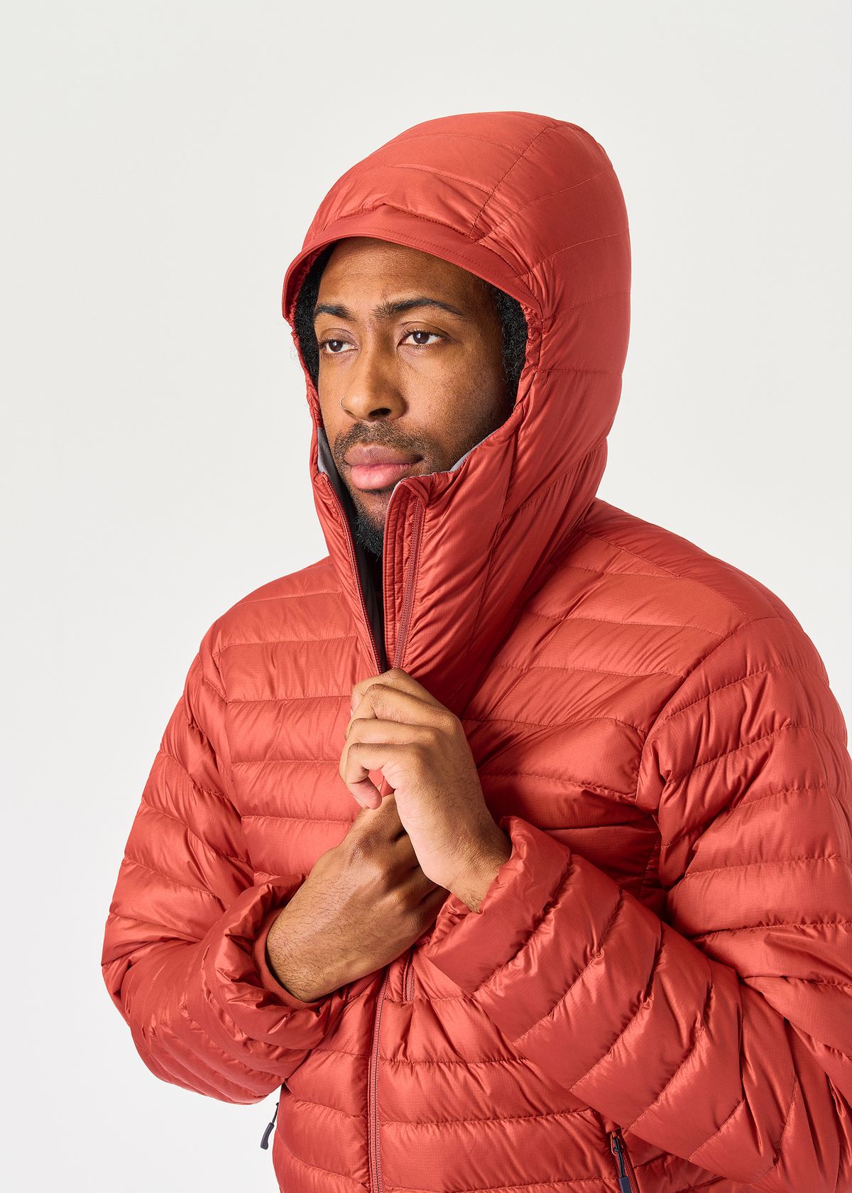 Adjustable insulated hood