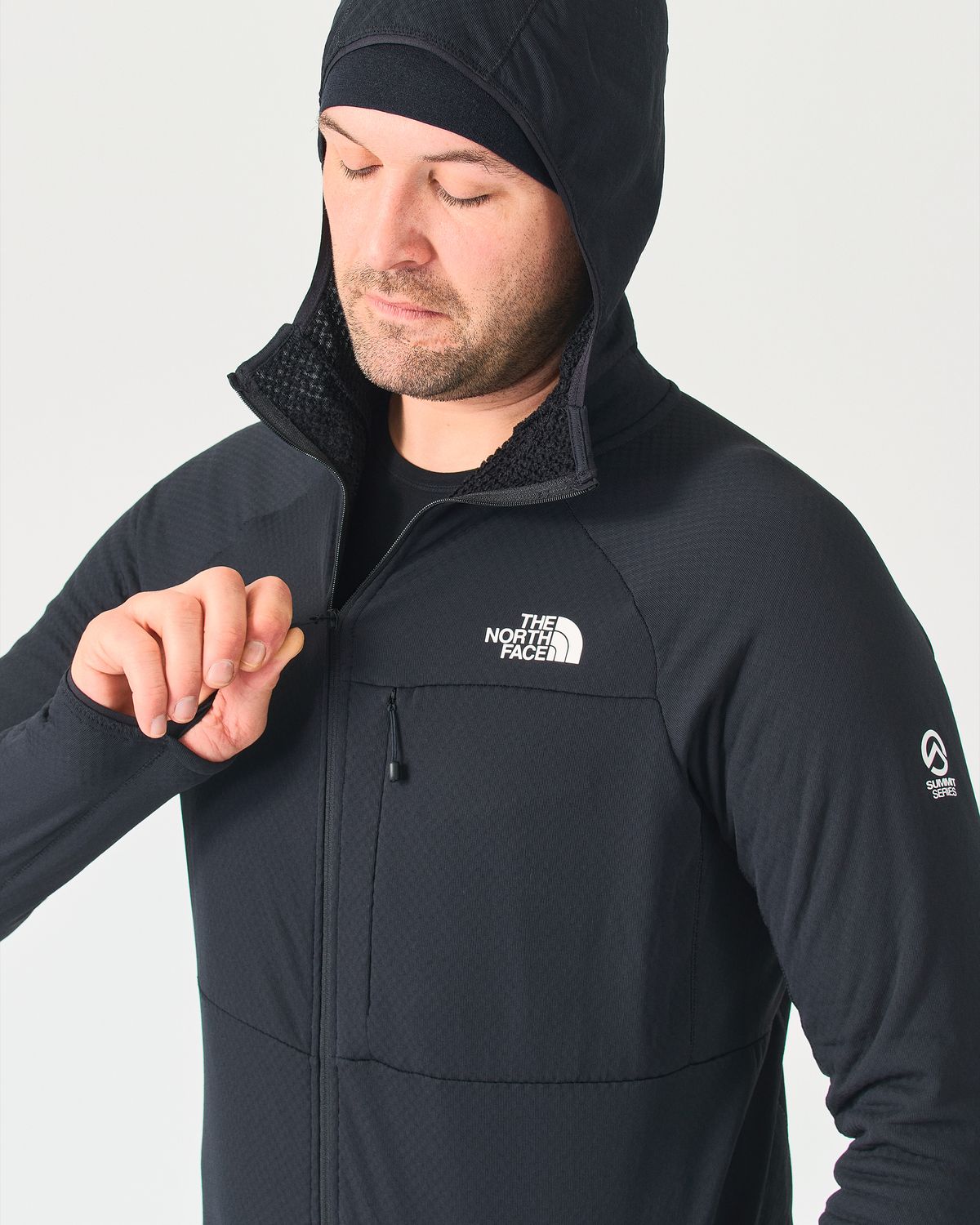 Low-profile elasticated hood     