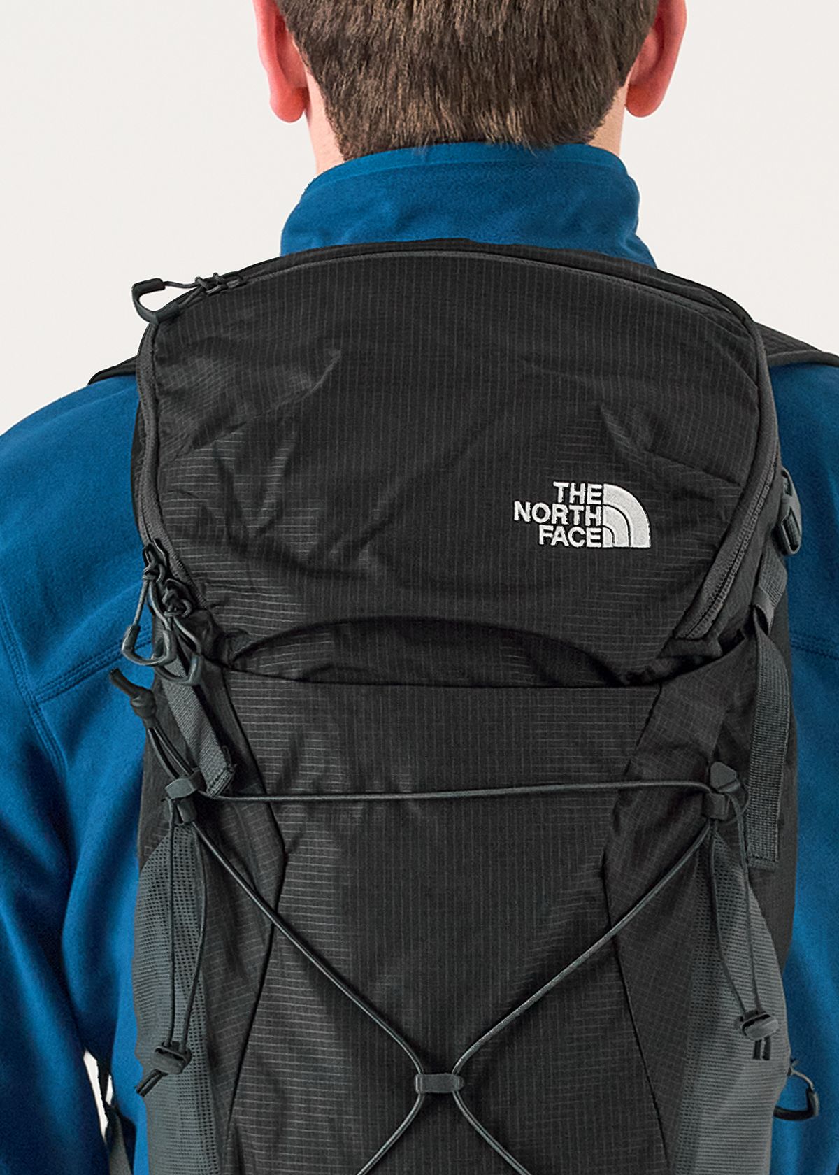  Zipped main compartment