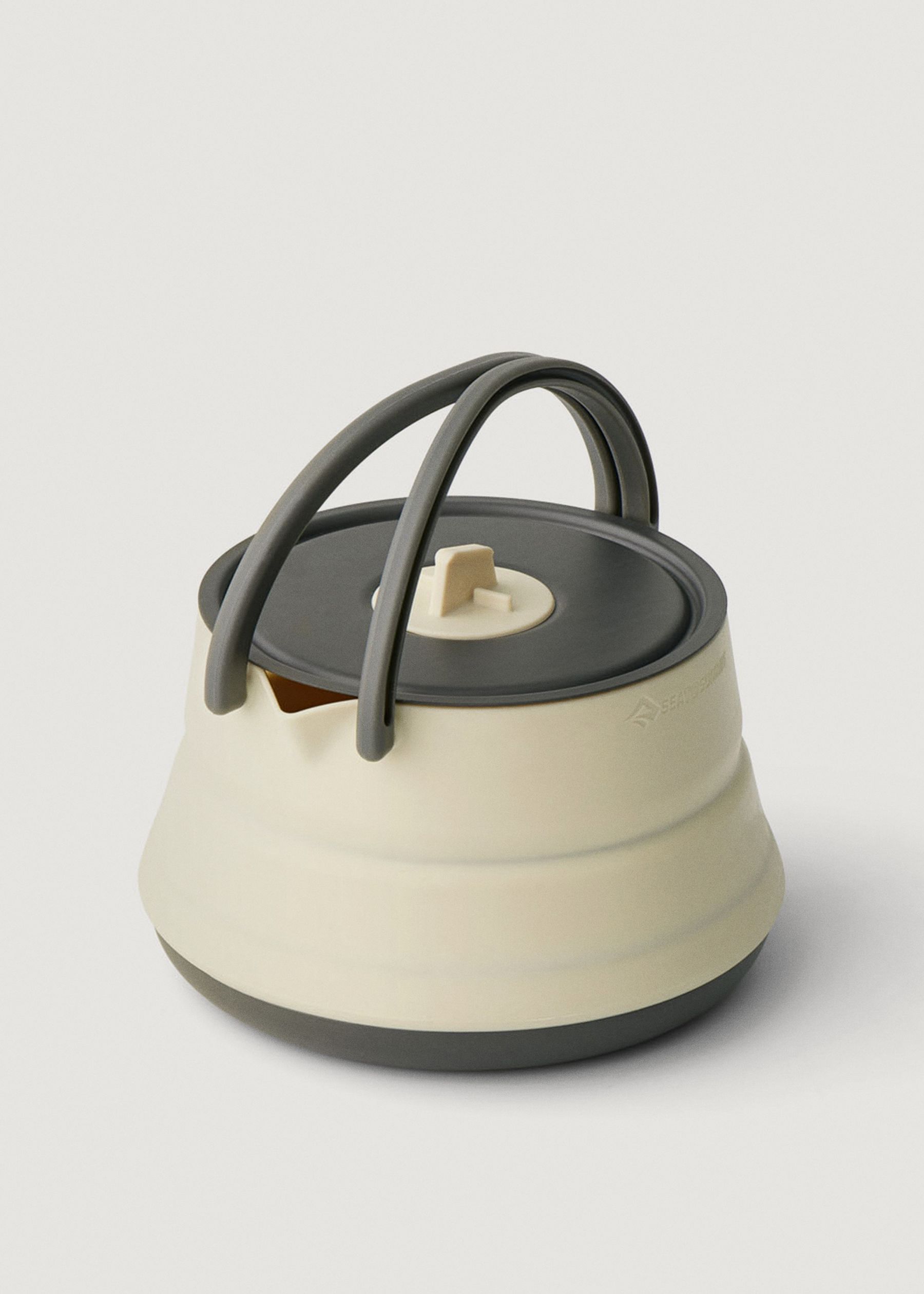 Image - 1 - Frontier Ultralight Collapsible Kettle 1.1L