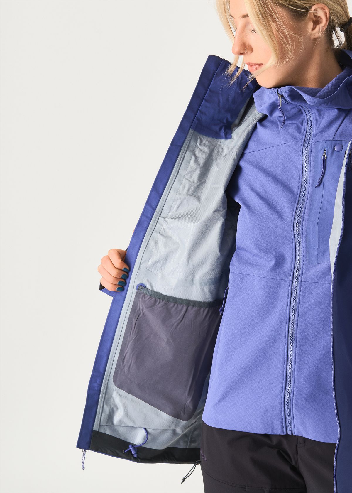 Internal drop pocket