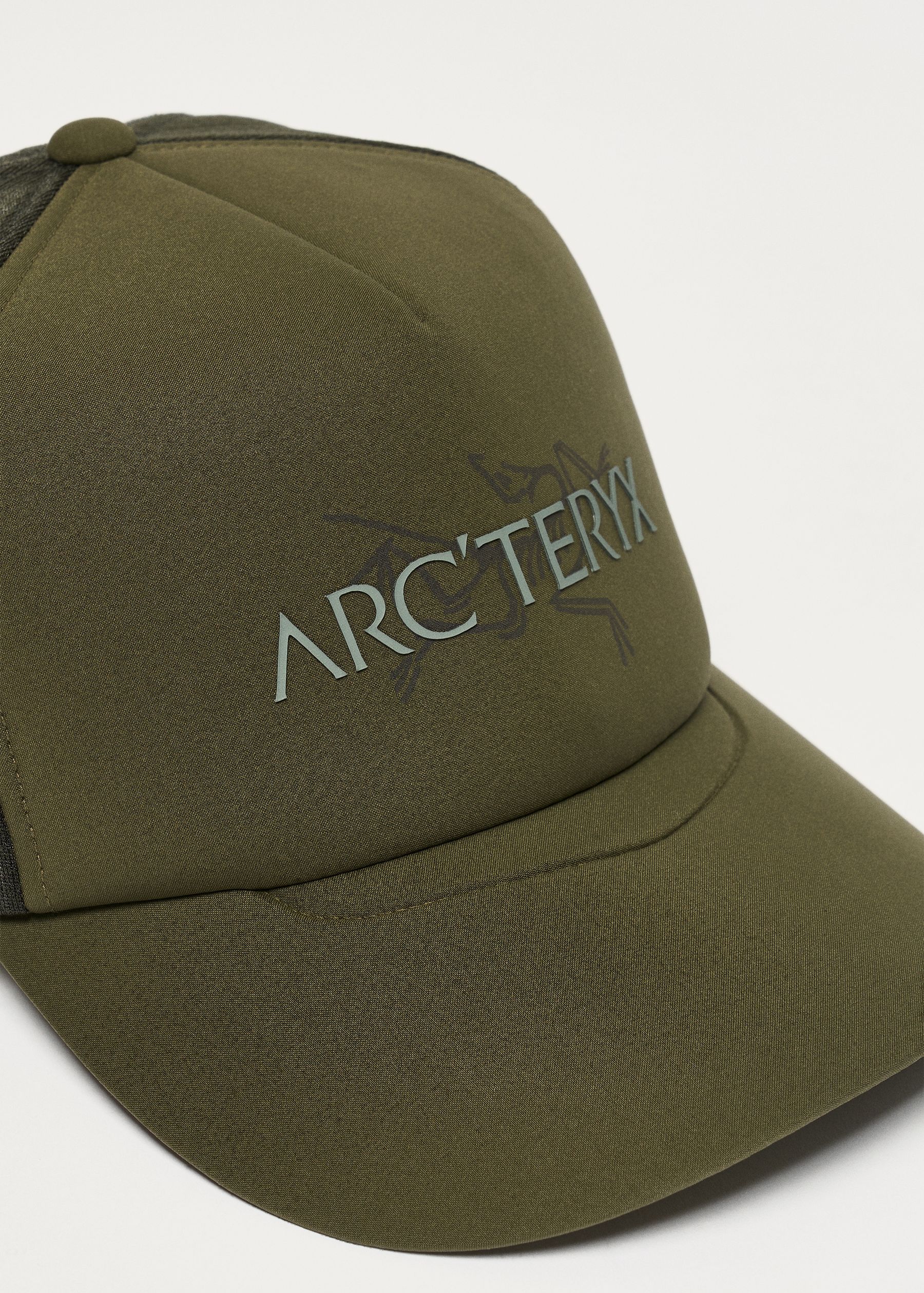 Arc'teryx Bird Word Trucker