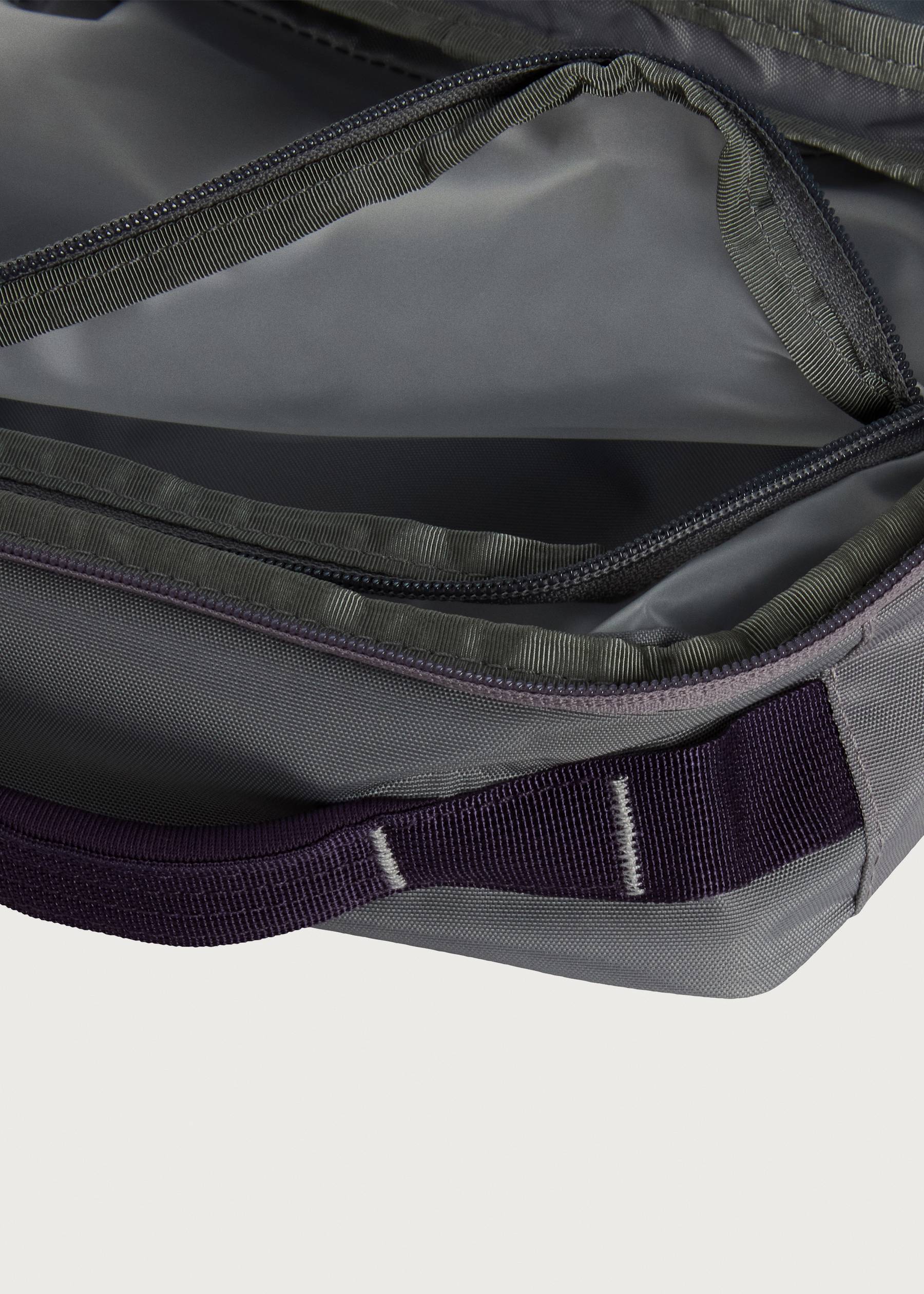 Image - 3 - Base Camp Voyager Toiletry Kit