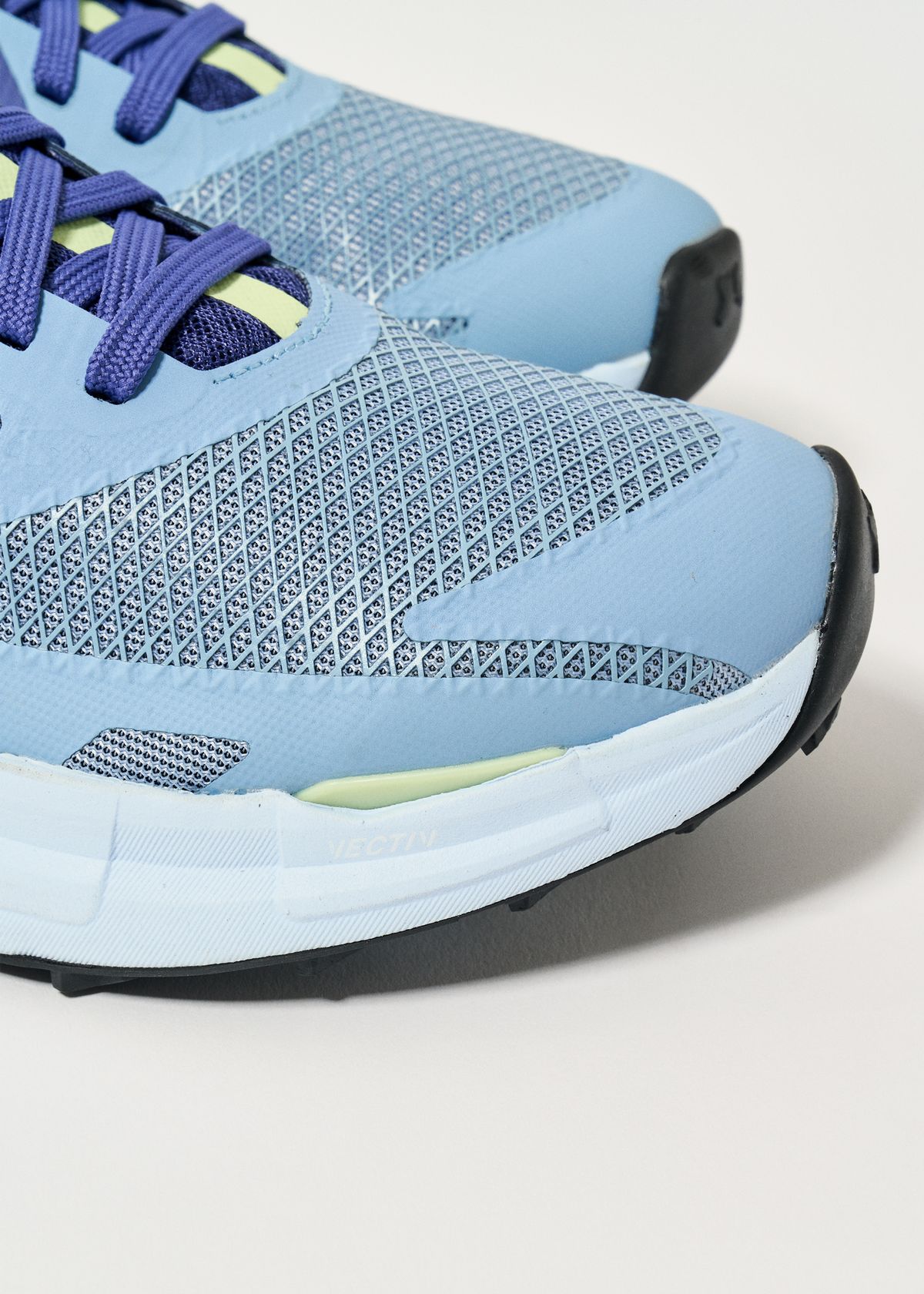 Surface Control outsole