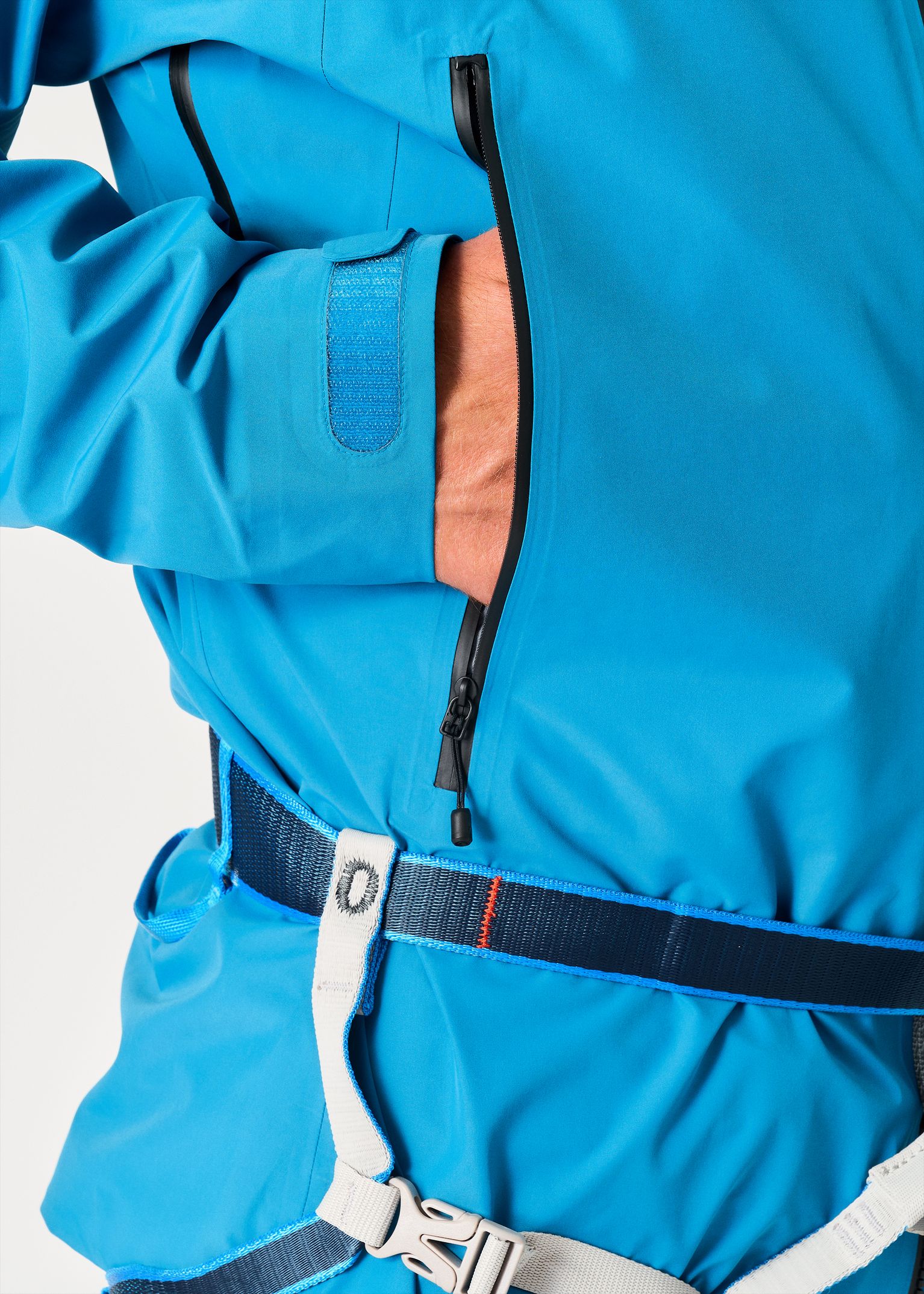 Harness compatible hand pockets