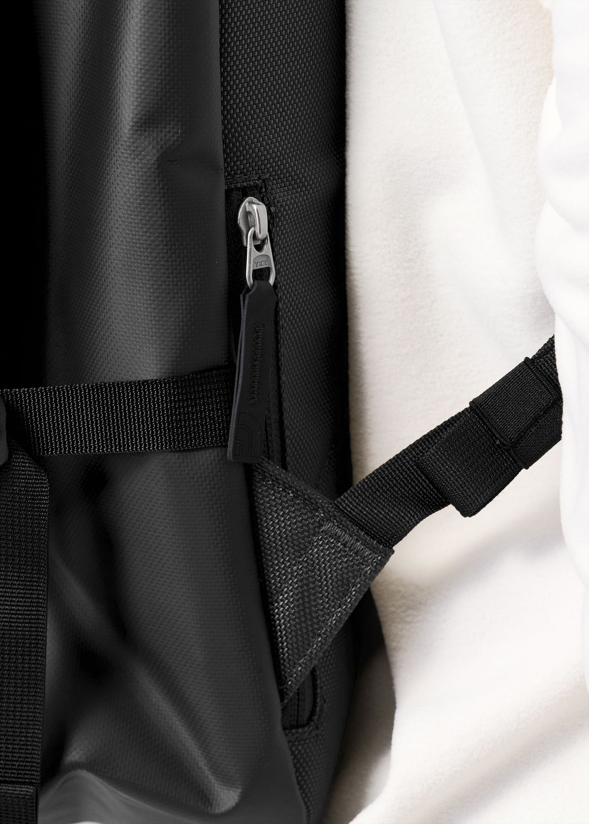 Rear zipped pocket