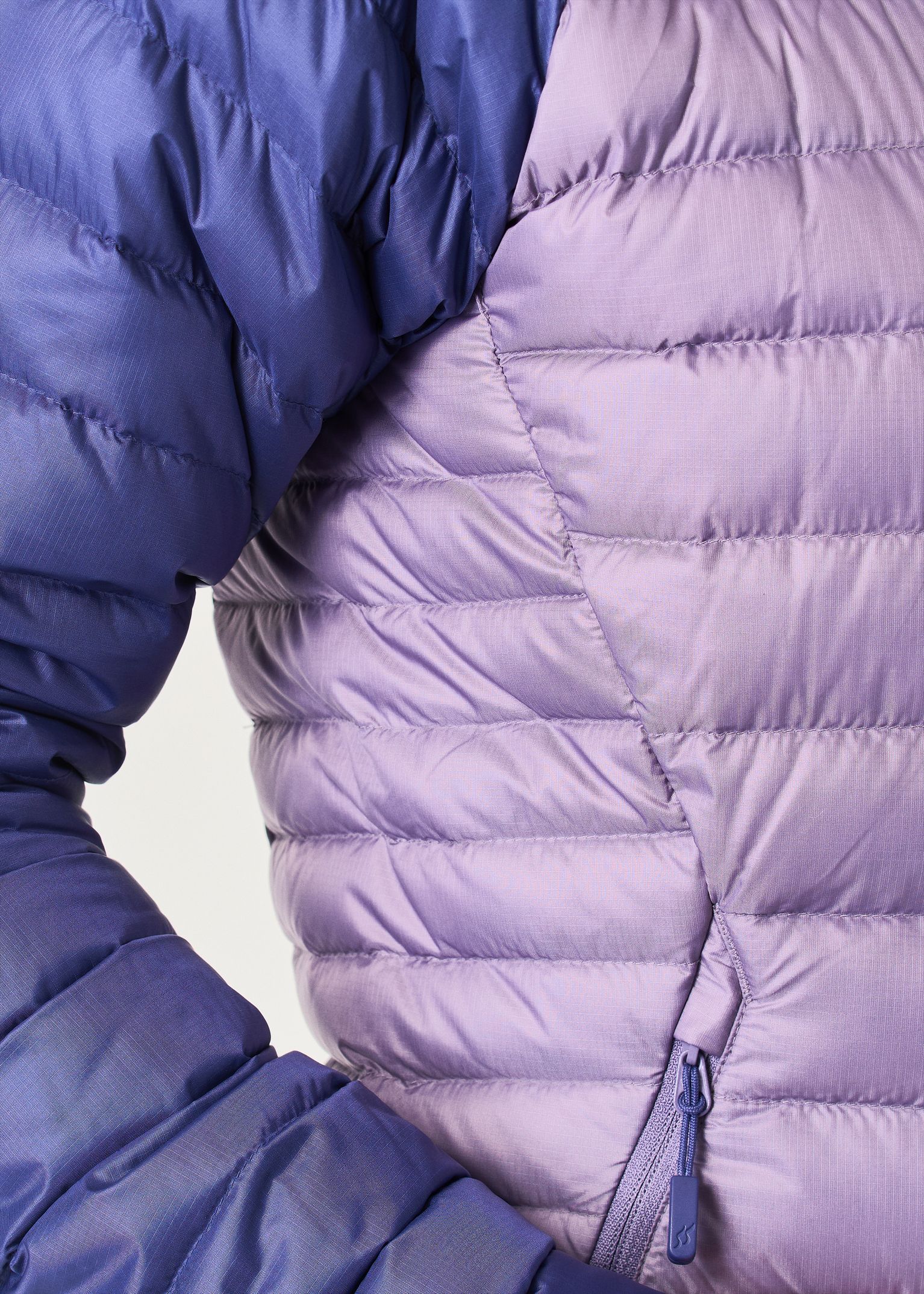  700 fill hydrophobic down insulation 