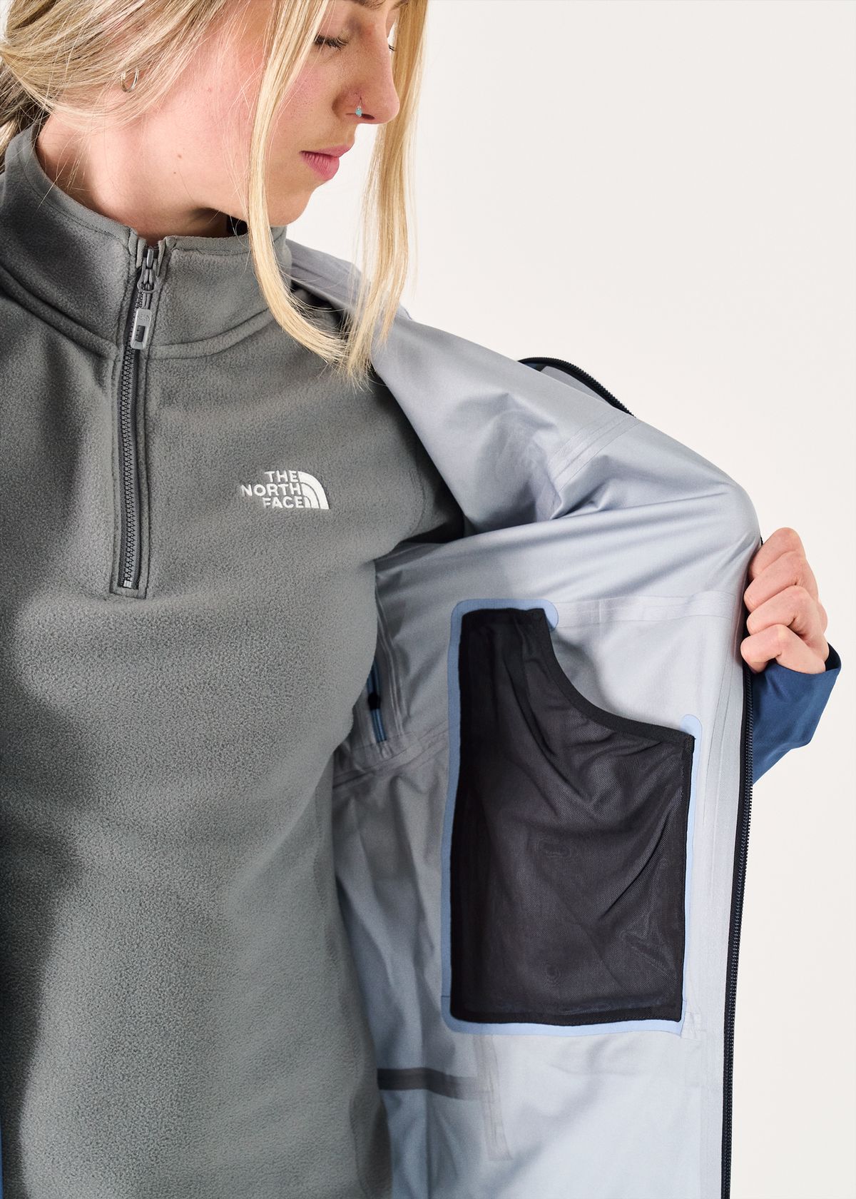 Internal drop pockets 