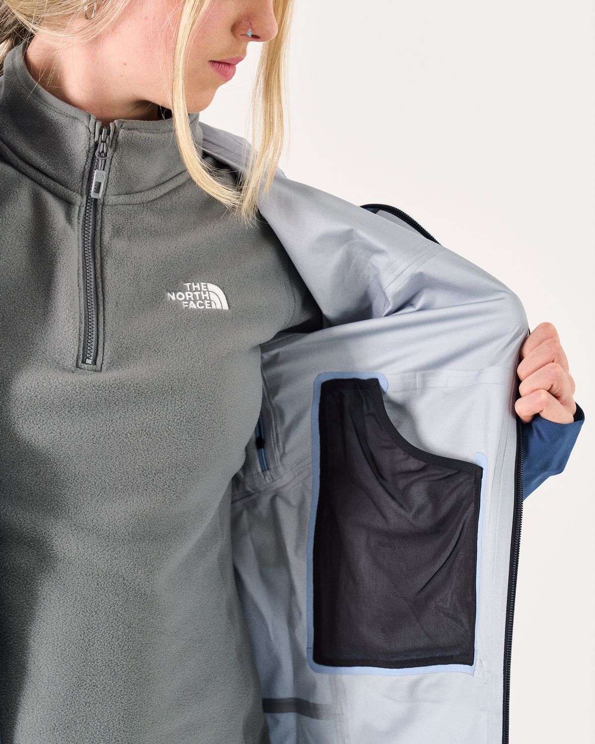 Internal drop pockets 