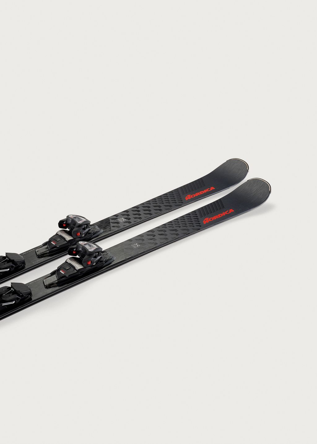 Nordica Steadfast 85 DC Skis + TPX 12 FDT Bindings