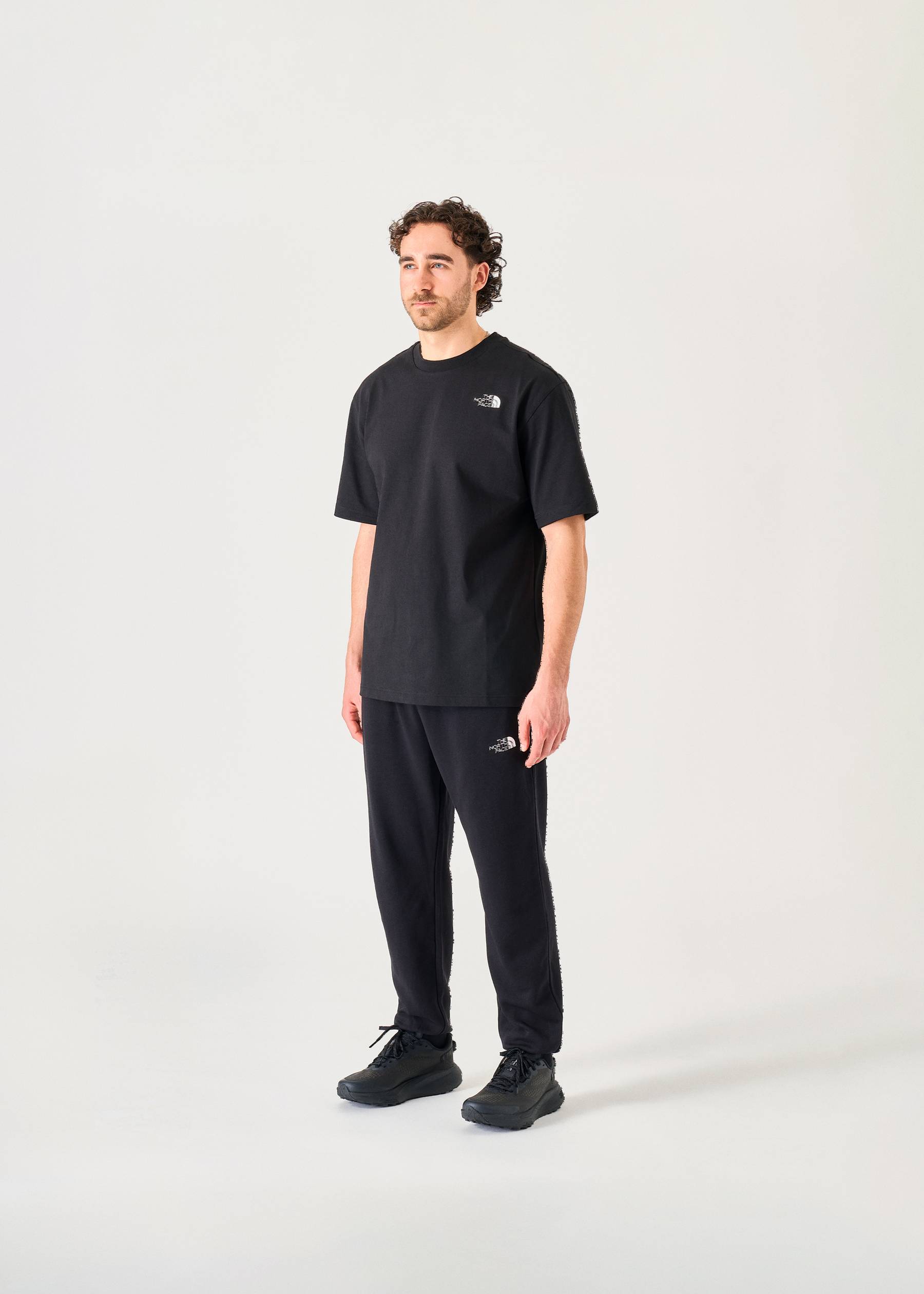 Image - 2 - Simple Dome Light Regular Tapered Jogger