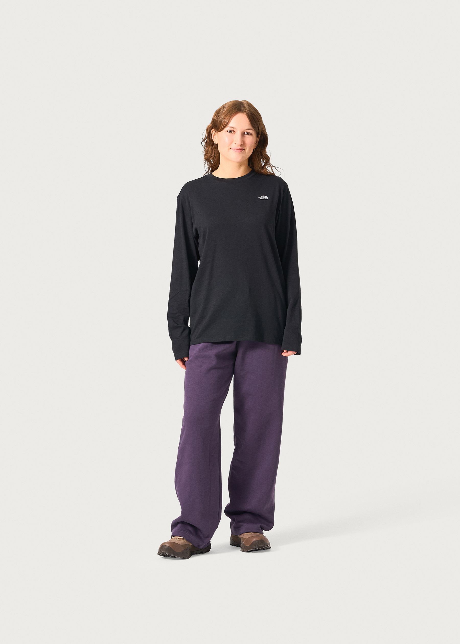 Image - 2 - TNF Essential Simple Dome Relaxed Long Sleeve Tee