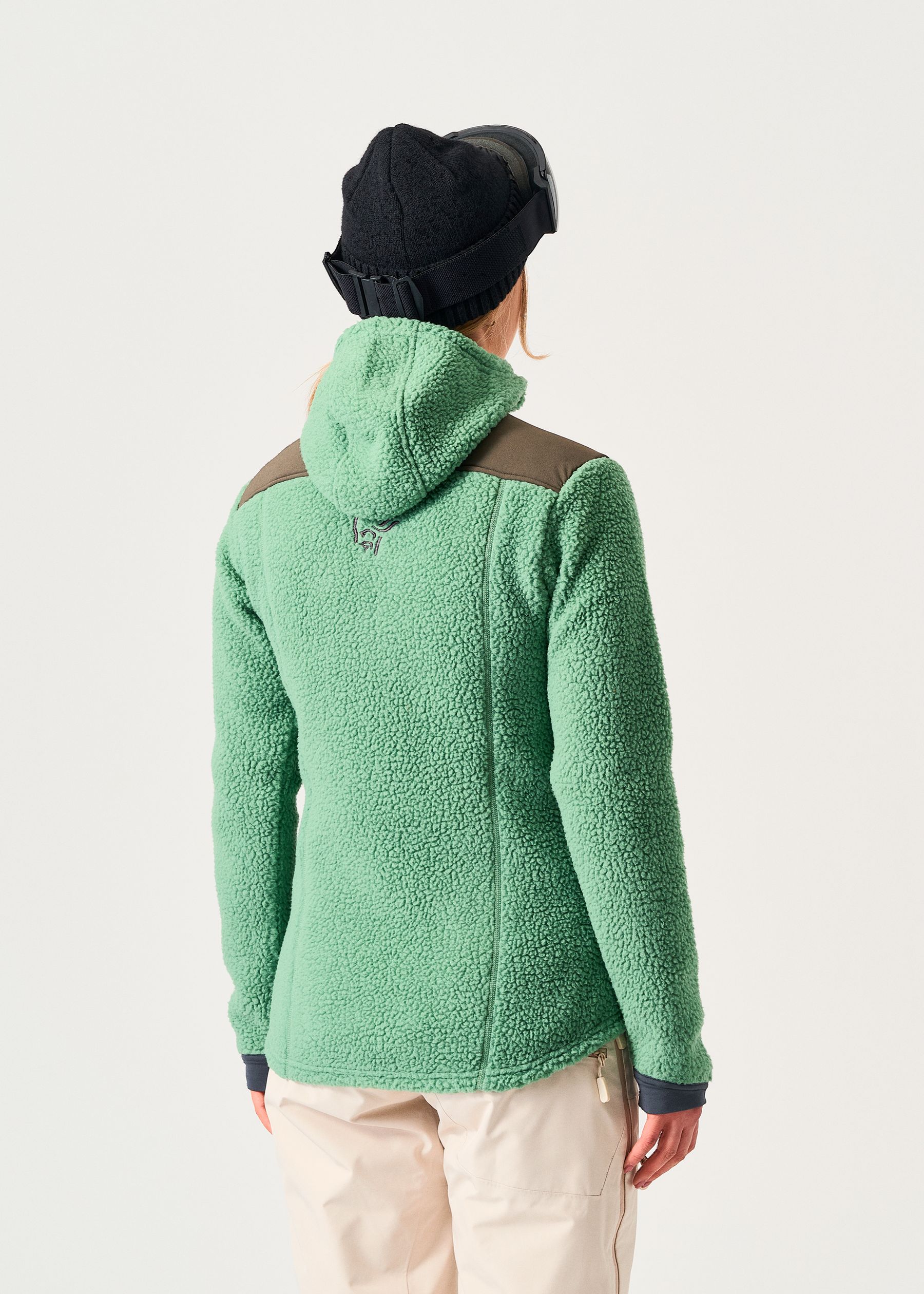 Image - 3 - Trolveggen Warm3 Zip Hood