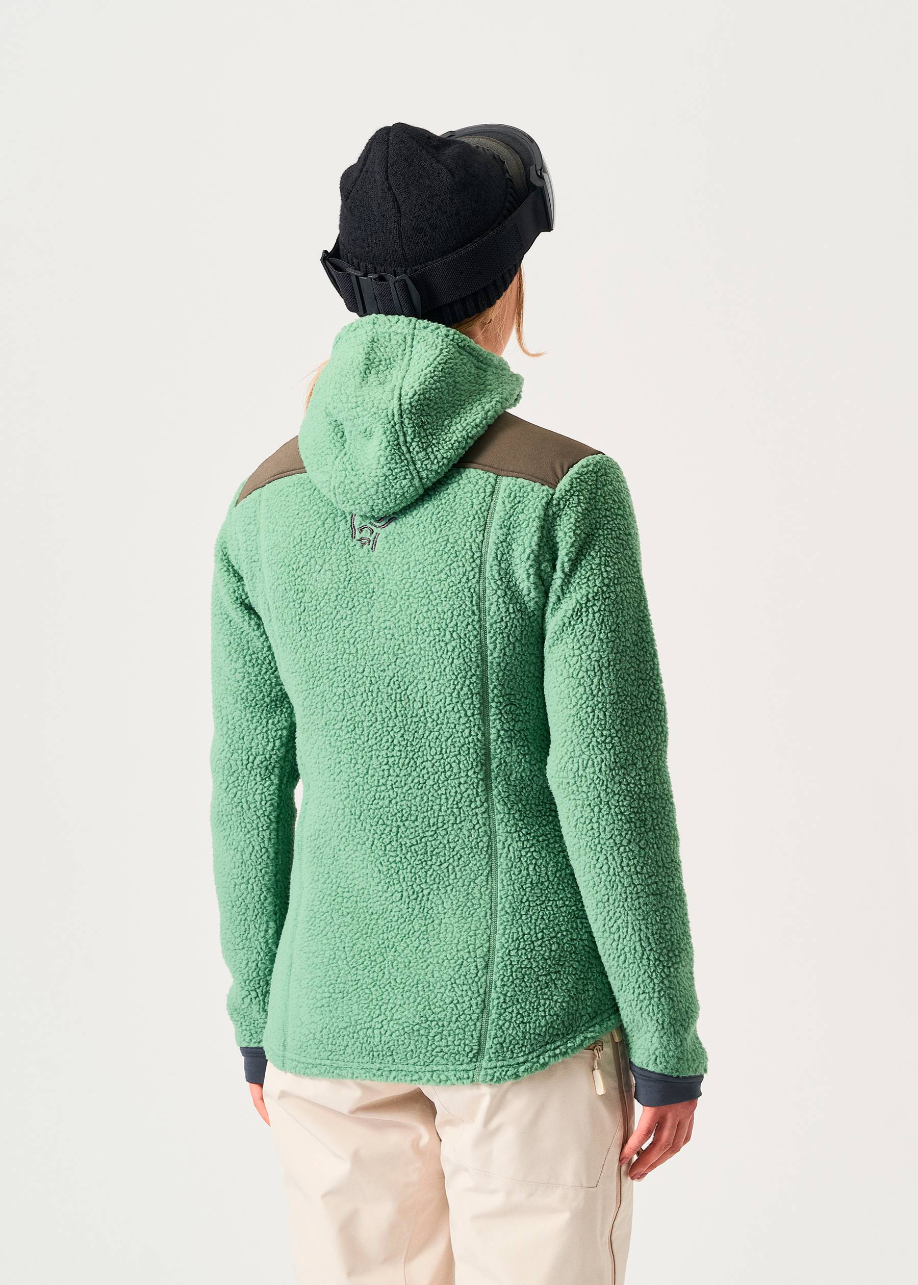 Image - 3 - Trolveggen Warm3 Zip Hood