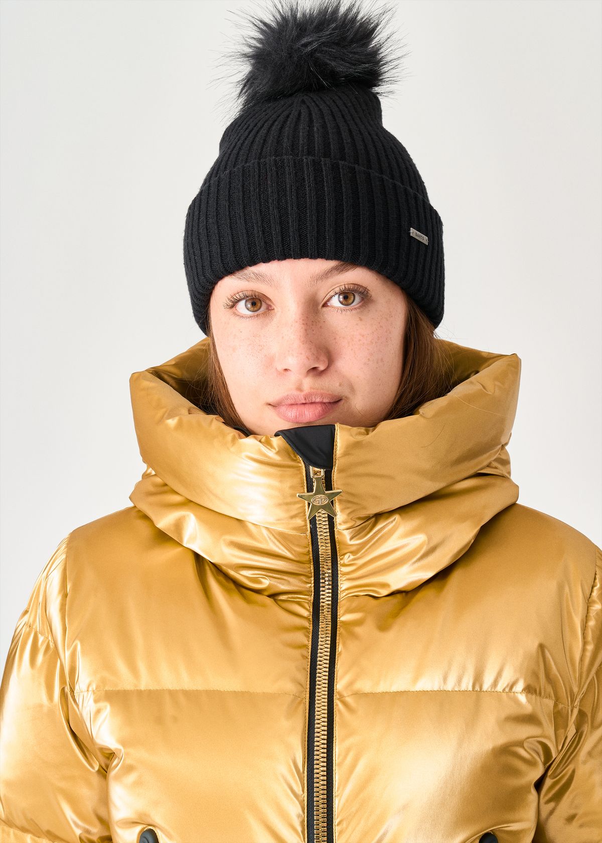 Oversized insulated collar