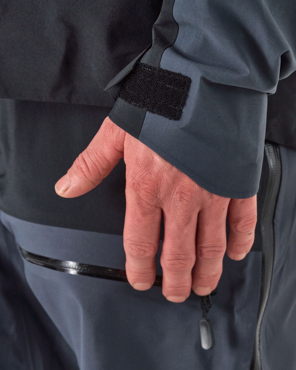 Asymmetrical adjustable cuffs        