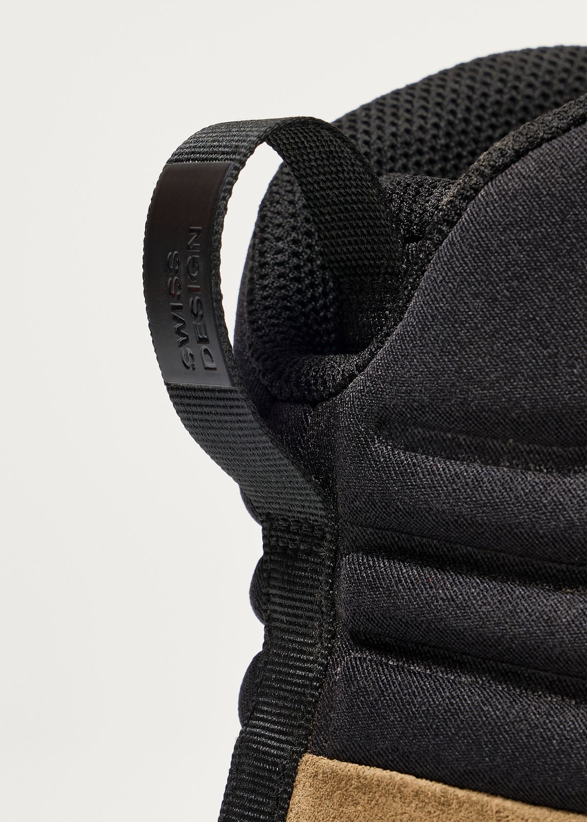 Tongue and heel tabs