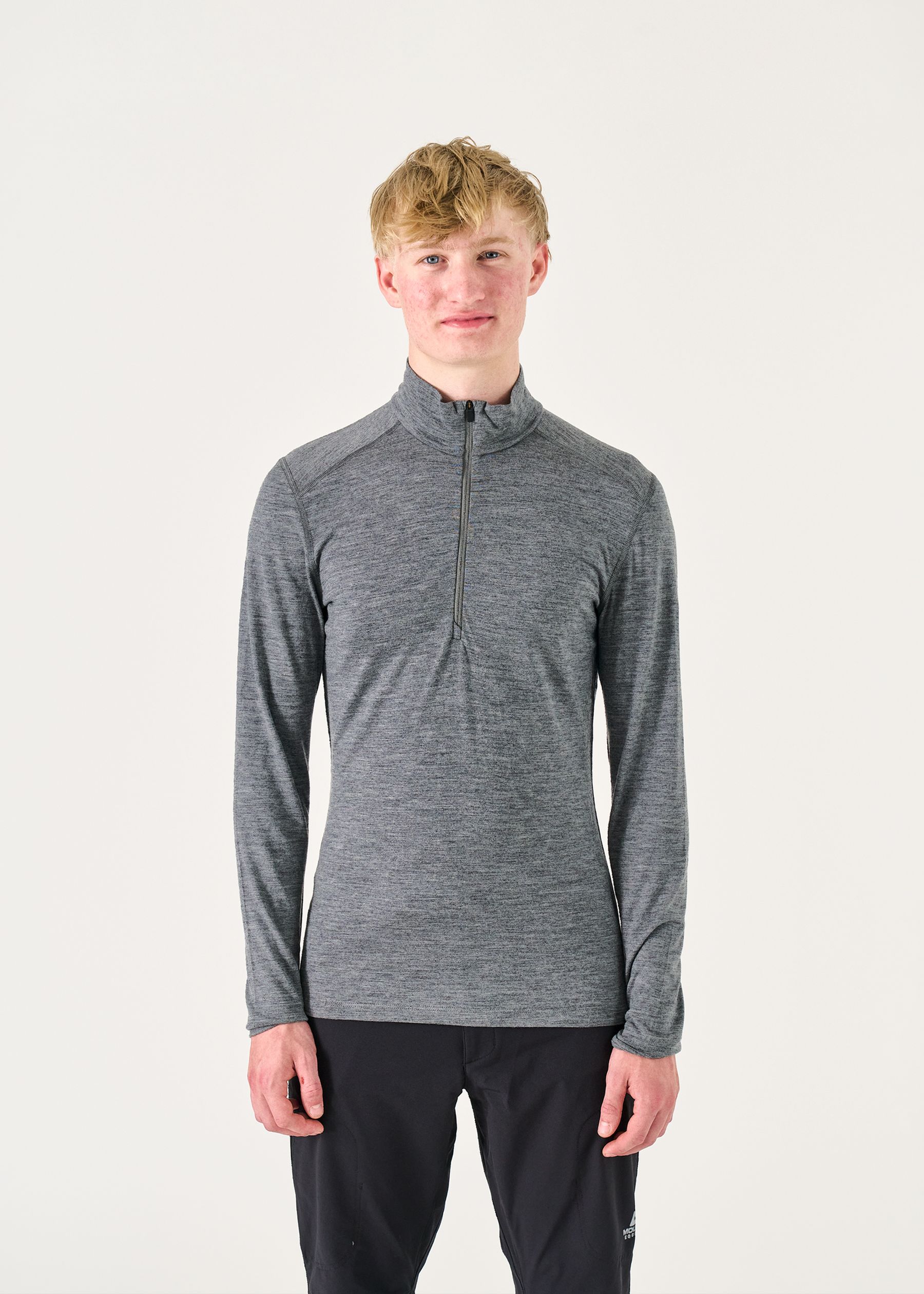 Image - 1 - Bodyfit 200 Oasis Long Sleeved Half Zip