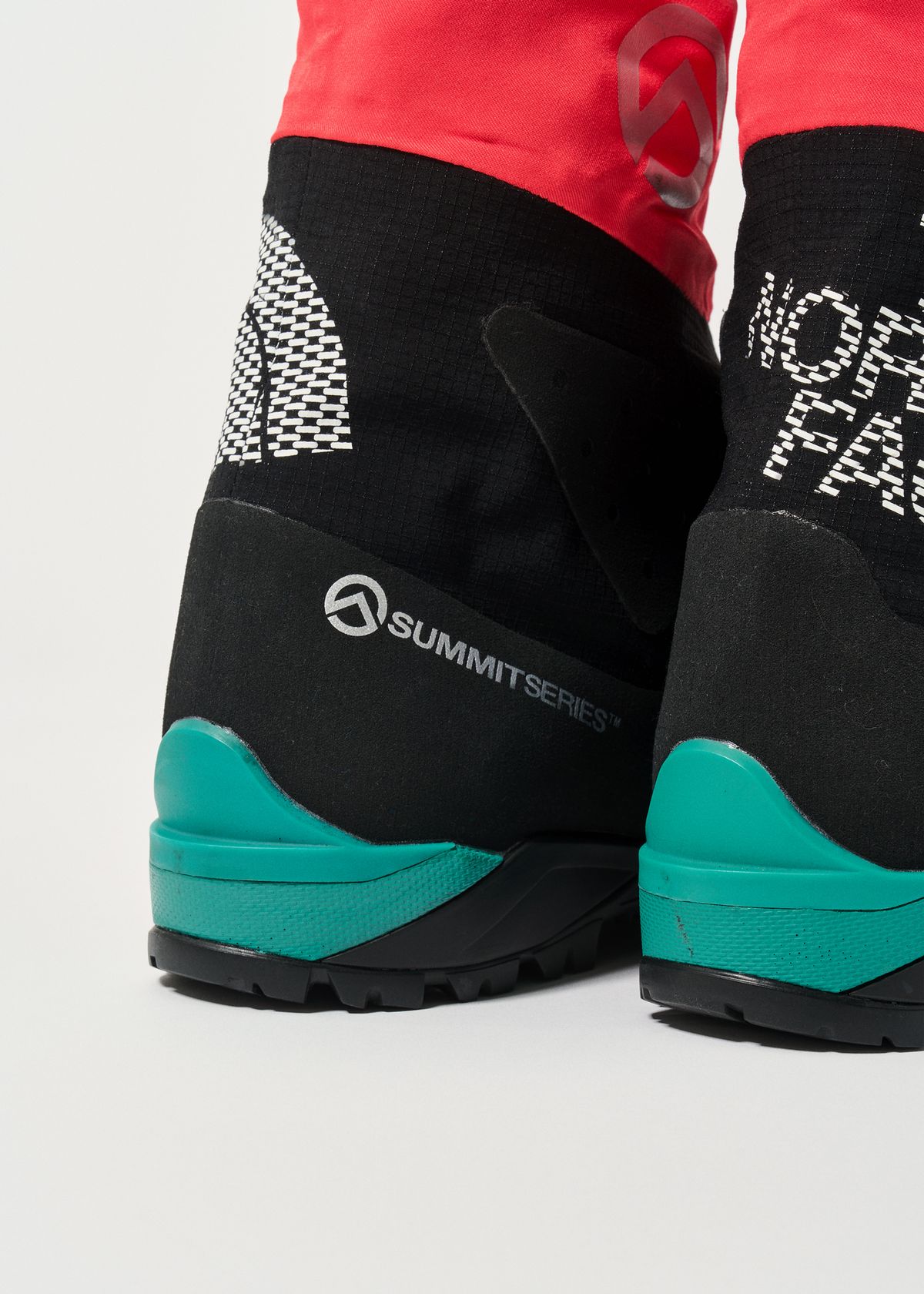 Vibram Mont with Litebase outsole