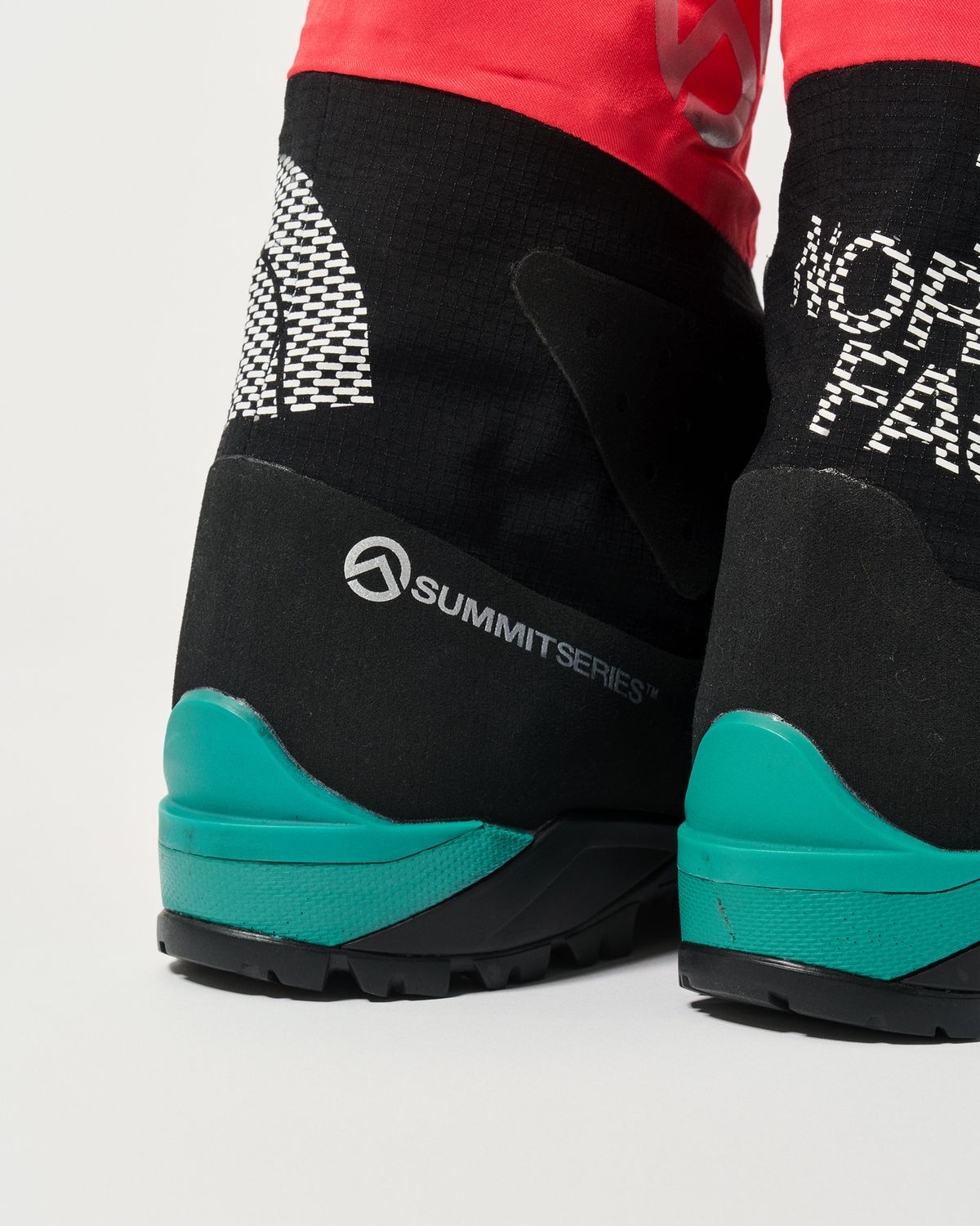 Vibram Mont with Litebase outsole