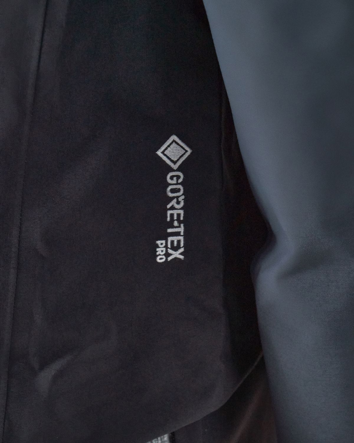 GORE-TEX Pro 3-layer waterproof protection    