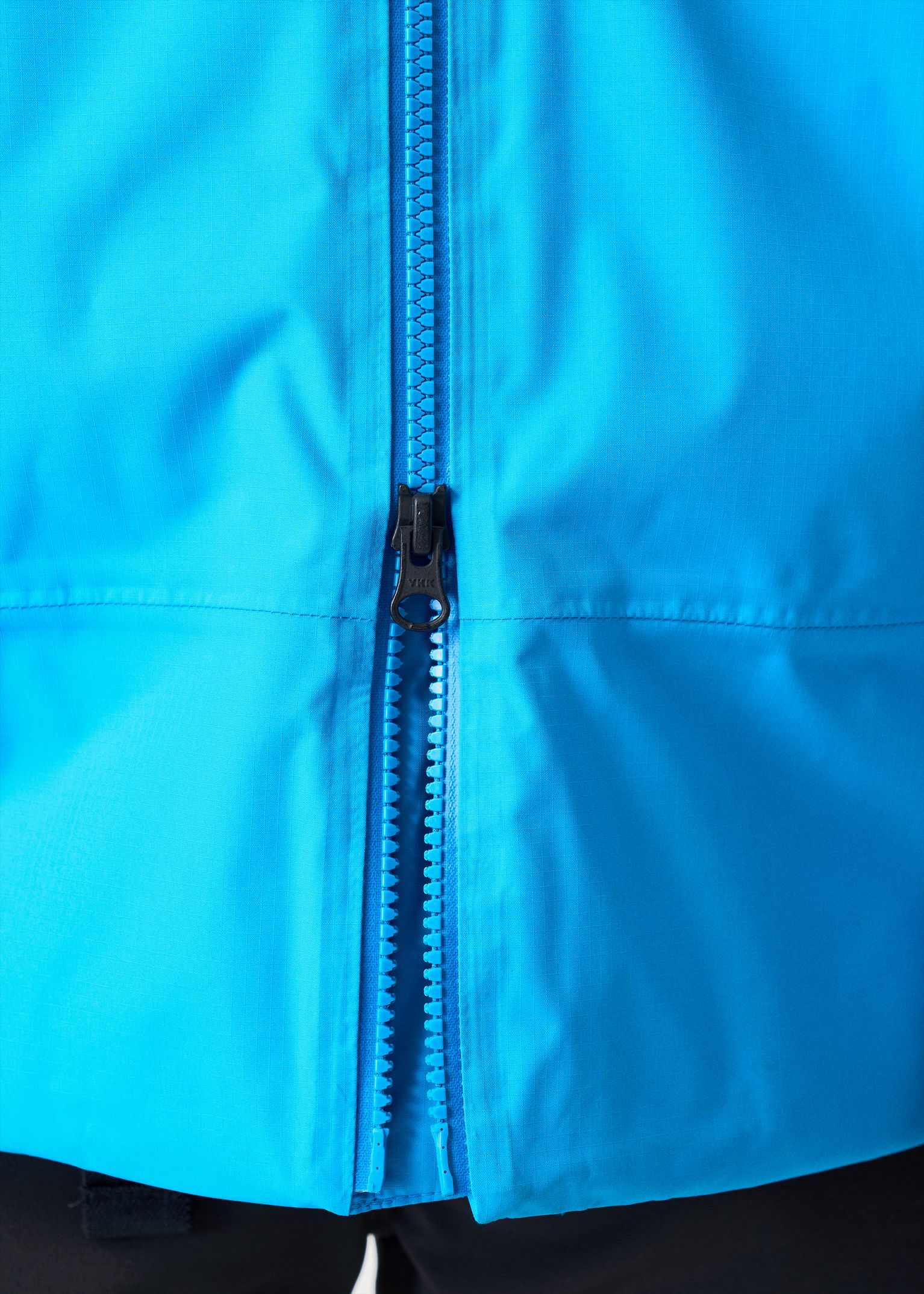 Two-way front zip
