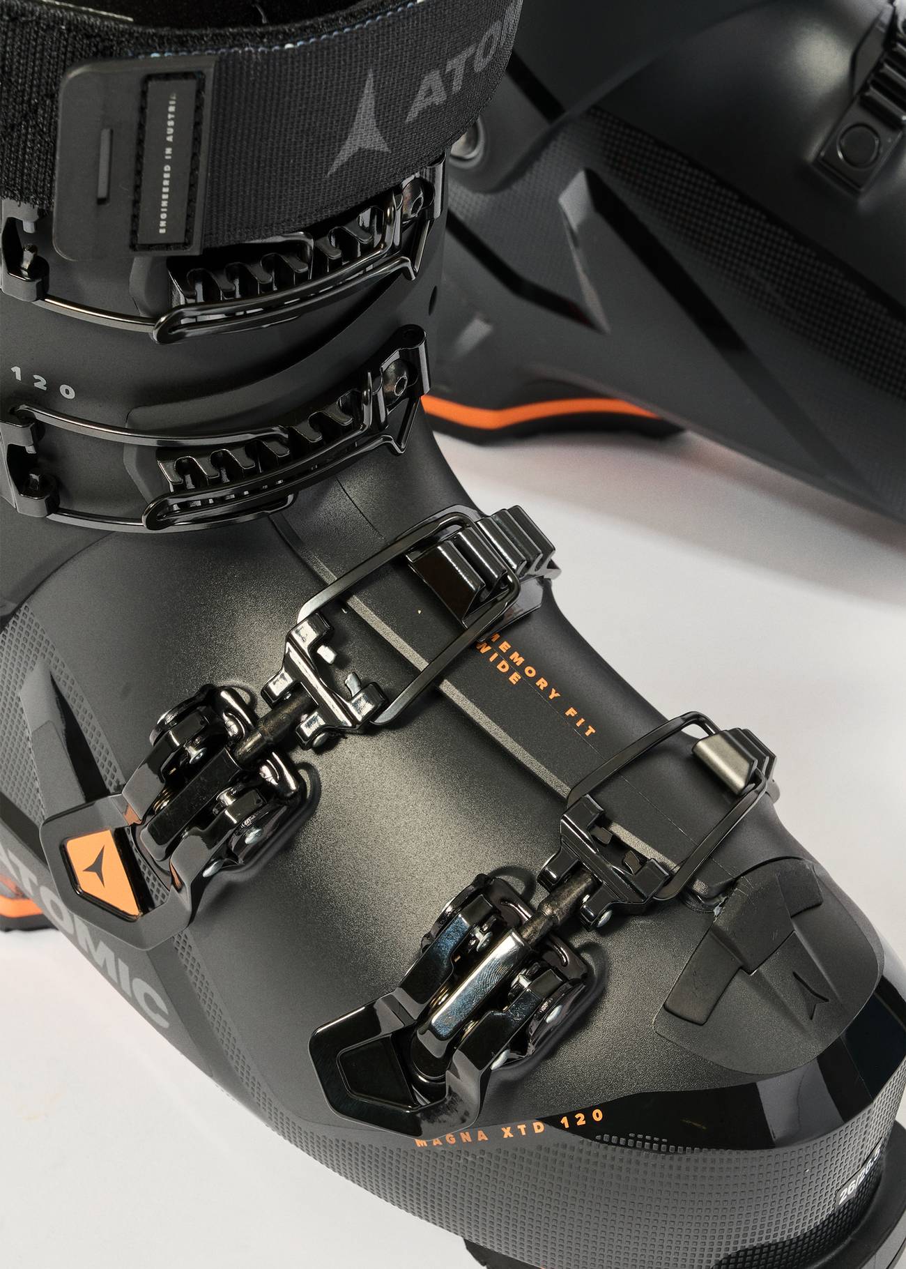 ATOMIC / HAWX　MAGNA　XTD スキーブーツ/HAWX　MAGNA　XTD Atomic Hawx Magna XTD 120 GW Ski Boots