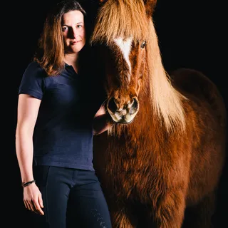 Julia Neulinger, BEd