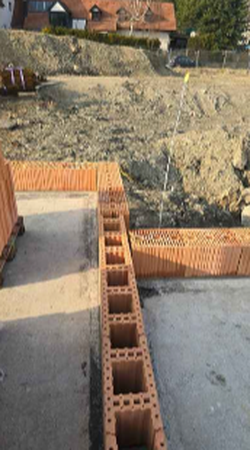 Aufnahme der Lebensbogen-Neubau-Baustelle aus erhöhter Perspektive in Grünbach am Schneeberg