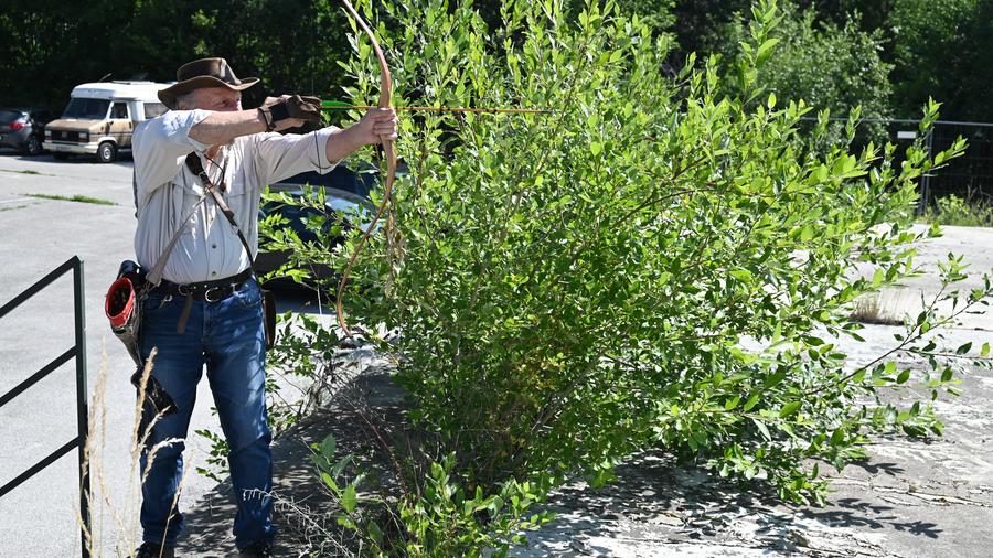 Teilnehmer beim 2. Holzpfeilturnier 2026, Bogensport, 3D-Parcours, Lebensbogen, Grünbach am Schneeberg, Jagdrecurvebogen, Langbogen, Reiterbogen, Selfbogen" title="2. Holzpfeilturnier 2026 bei Lebensbogen in Grünbach am Schneeberg