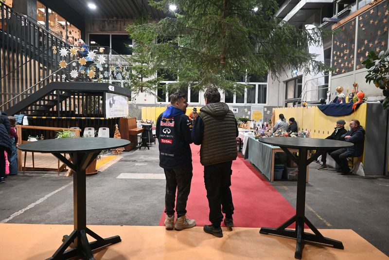 <img src="" alt=„Weihnachtsbazar Lebensbogen 2025“>