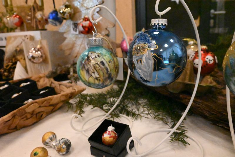 <img src="" alt=„Weihnachtsbazar Lebensbogen 2025“>