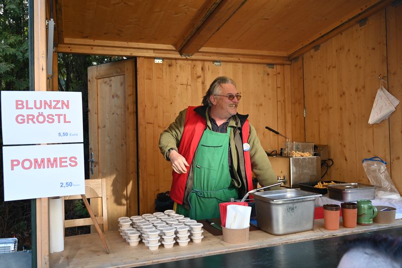 <img src="" alt=„Weihnachtsbazar Lebensbogen 2025“>