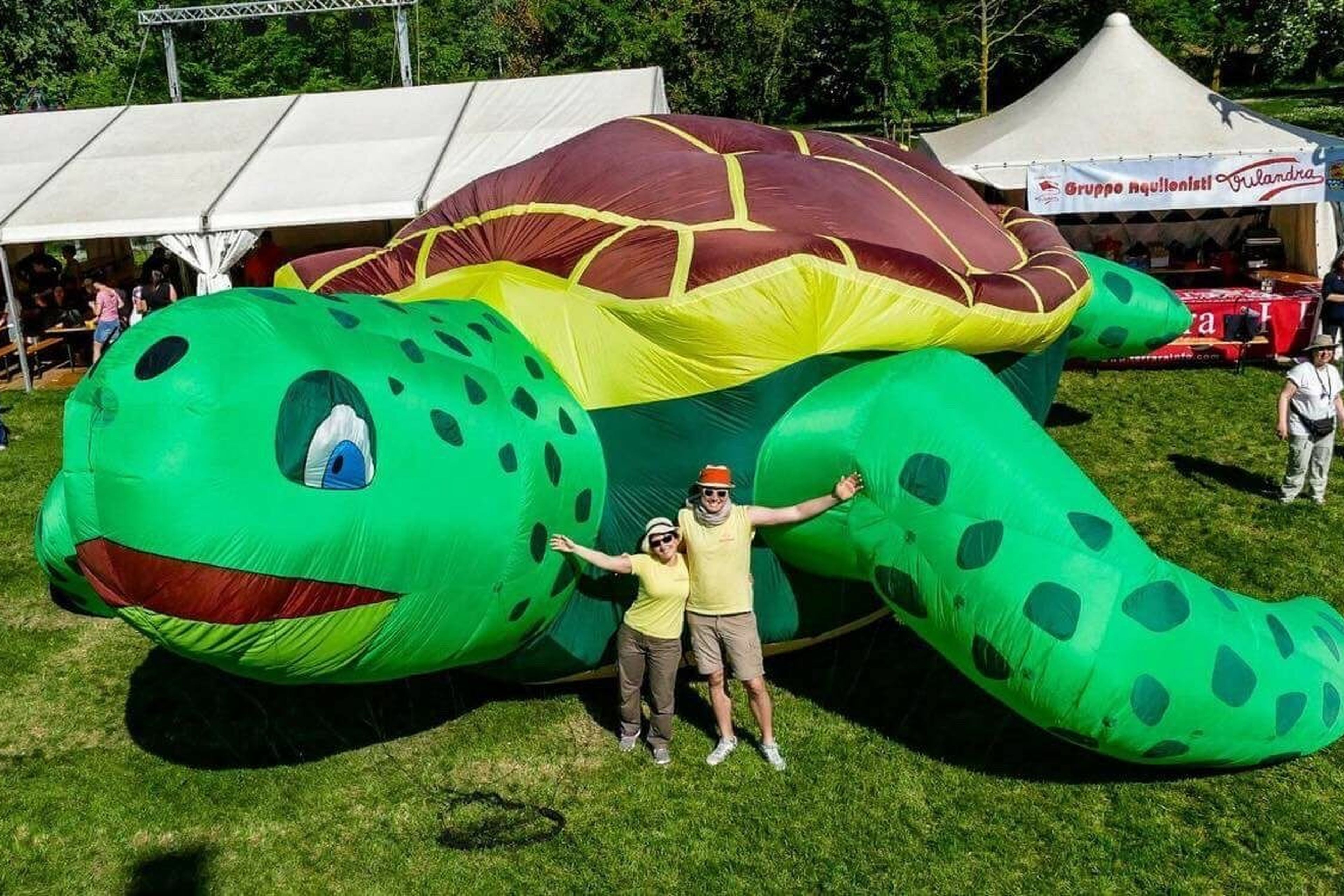 STADT UND LAND-Festival der RIESENDRACHEN: Internationale Drachenflieger