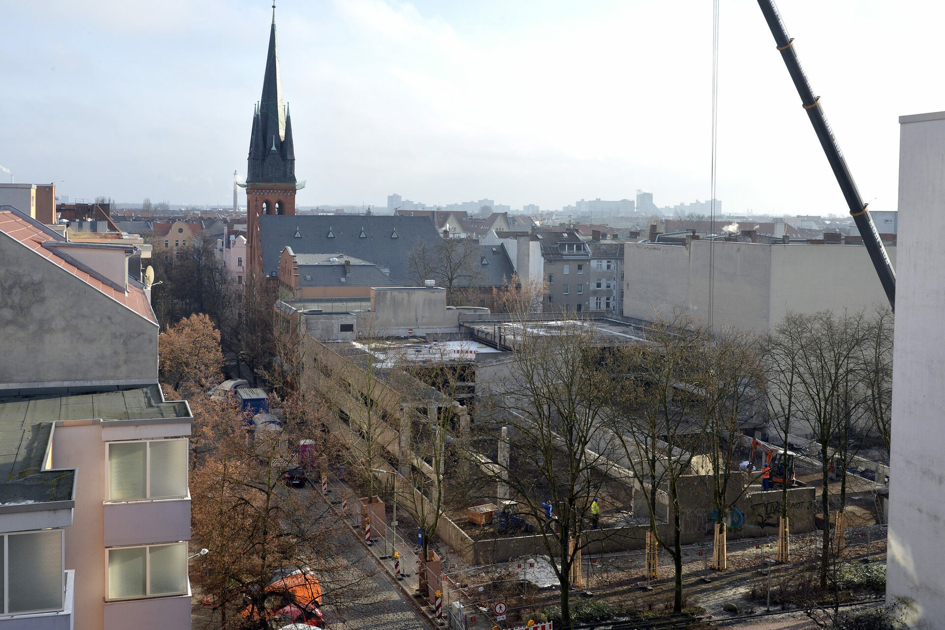 STADT UND LAND reißt derzeit ein in die Jahre gekommenes Parkhaus ab