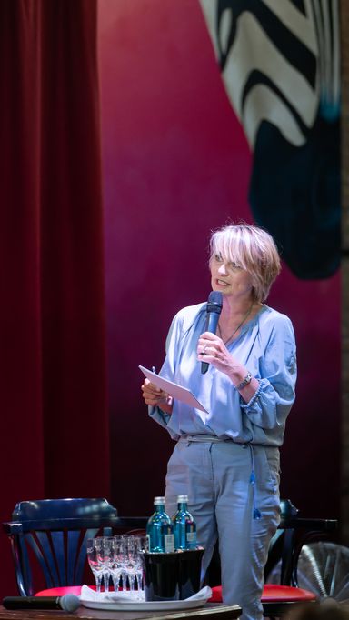 Gemeinsam einsam sind wir auf dem Weg in die chronische kollektive Depression