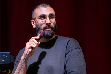 Gemeinsam einsam sind wir auf dem Weg in die chronische kollektive Depression