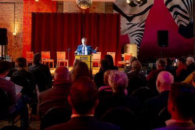 Extremismus in der Nachbarschaft Dialog oder Distanz