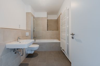Buckower Felder Holzhaus Badezimmer