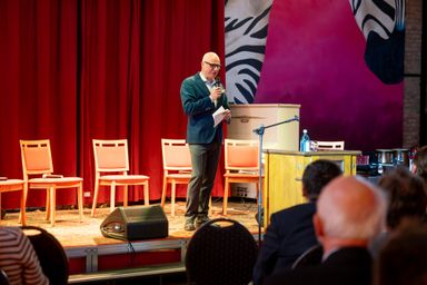 Extremismus in der Nachbarschaft Dialog oder Distanz