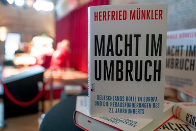 Investieren oder sparen Prioritäten setzen in Krisenzeiten