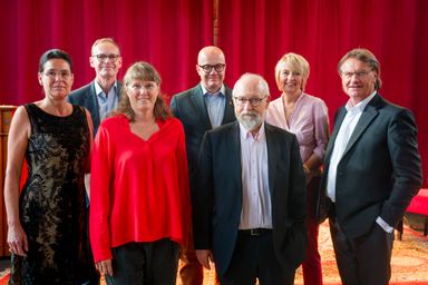 Investieren oder sparen Prioritäten setzen in Krisenzeiten