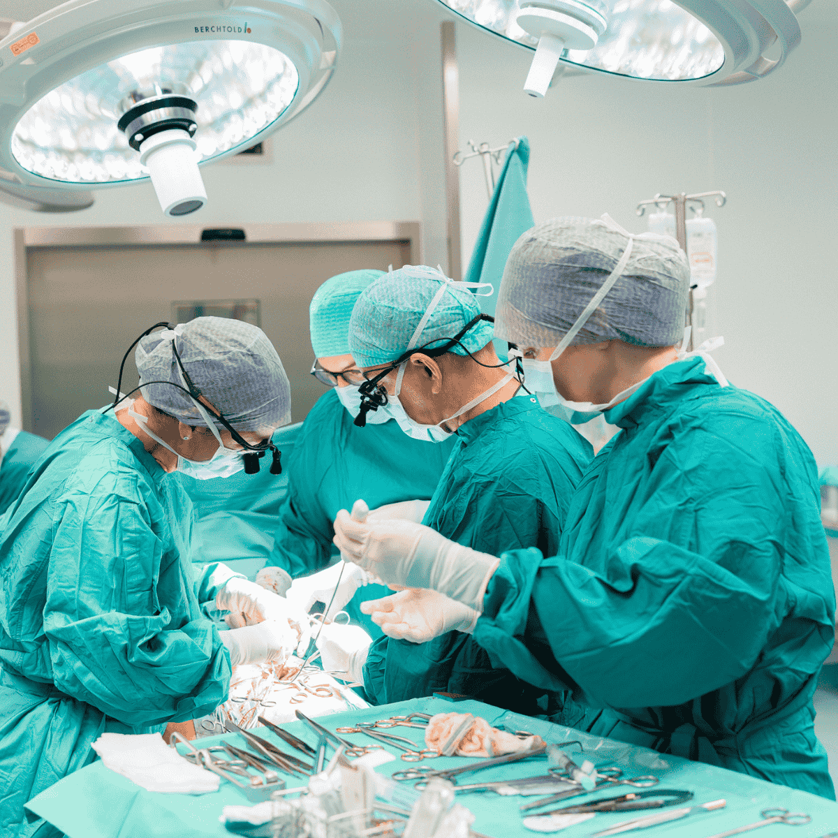 Ärzte im OP