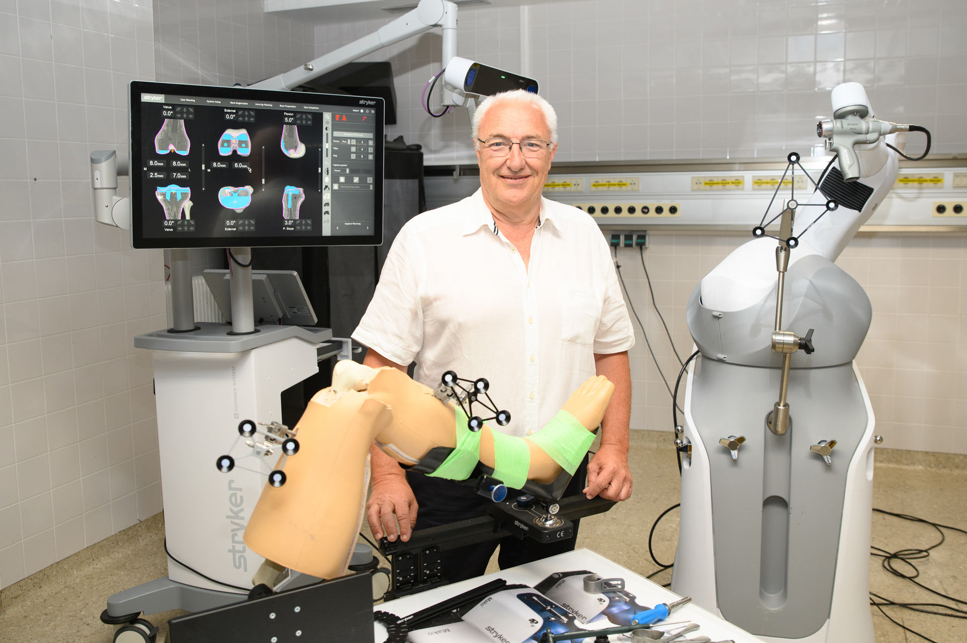 Primar Dr. Jürgen Barth, Leiter der Abteilung für Orthopädie und Traumatologie