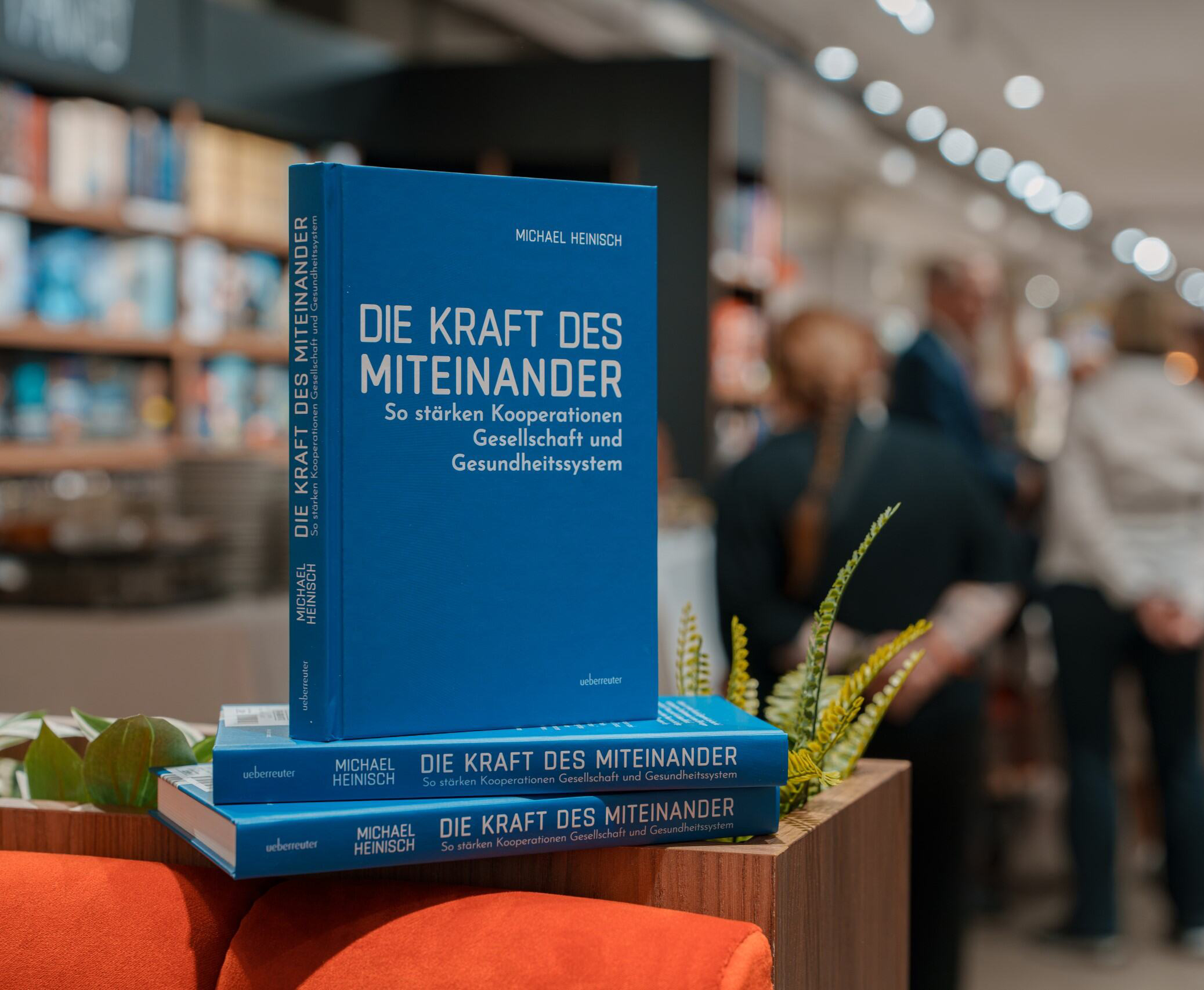 Buch "Die Kraft des Miteinander" von Michael Heinisch
