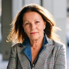 Portraitfoto von von MMag. Maria M. Hofmarcher-Holzhacker, Ökonomin, HealthSystemIntelligence 