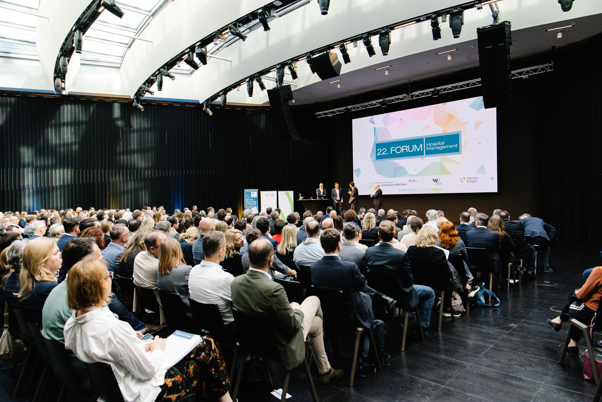 Blick in das Plenum des Forum Hospital Management