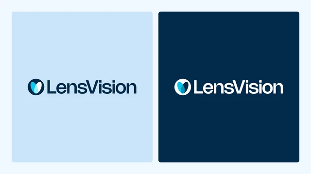 Mann bei Kontaktlinsenanpassung