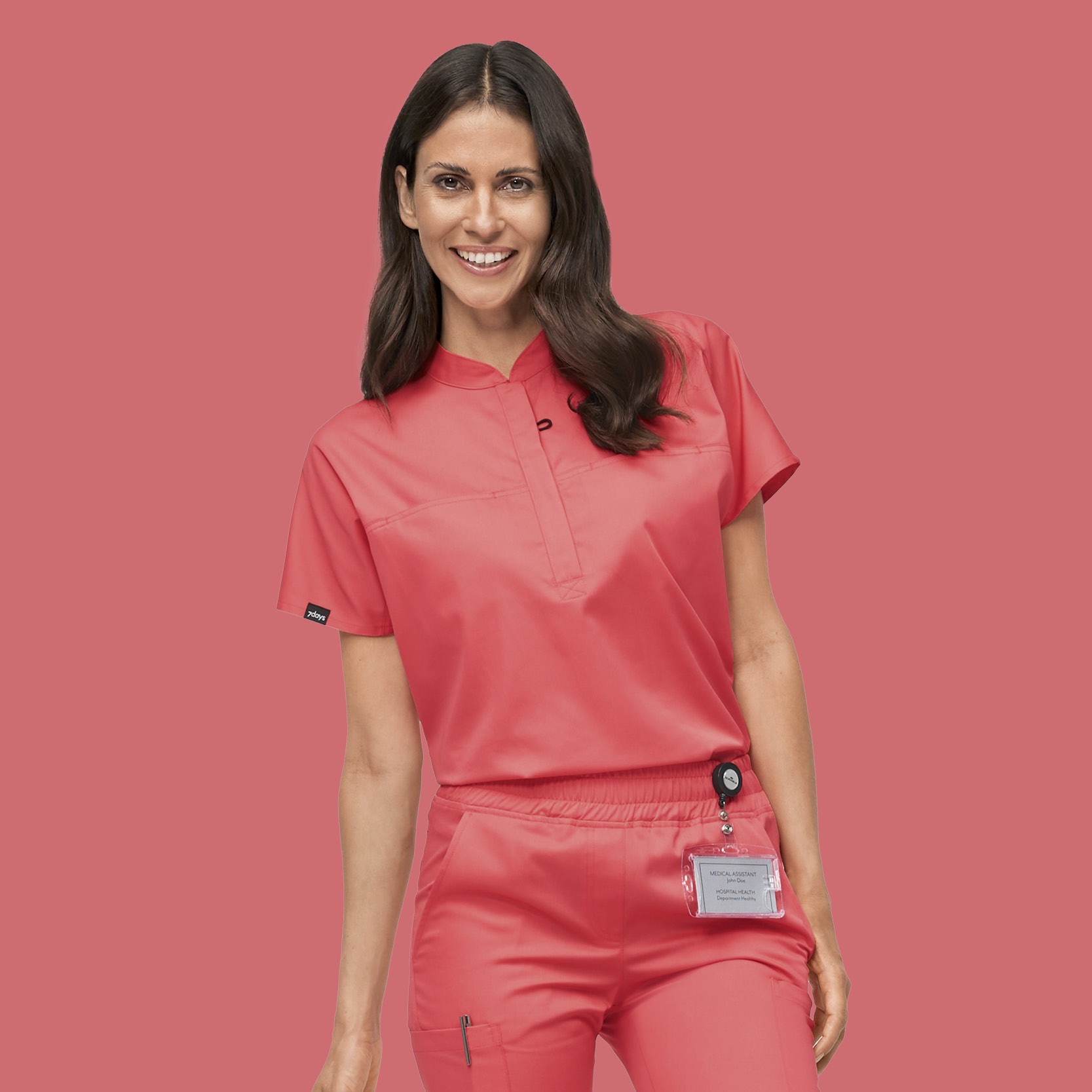 Eine Frau in einem Kasack in Atlantik von 7days