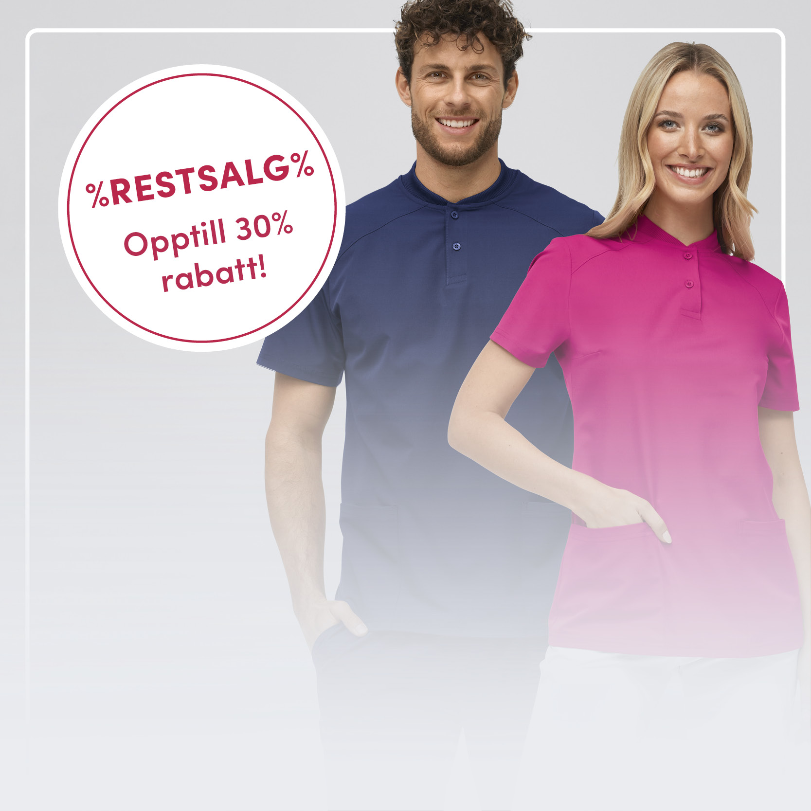 To personer i 7days-arbeidsklær ved siden av skiltet «Salg – opptil 50 % rabatt»